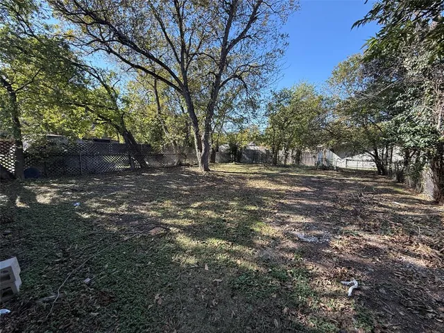 $1,525 | 4328 Lubbock Avenue, Fort Worth, TX 76115