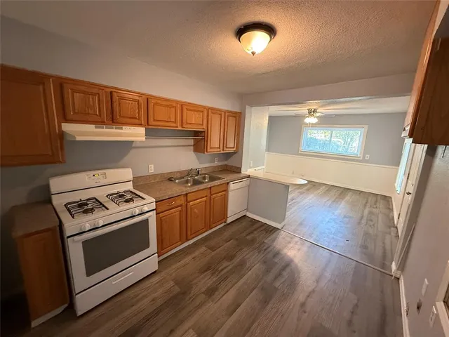 $1,525 | 4328 Lubbock Avenue, Fort Worth, TX 76115