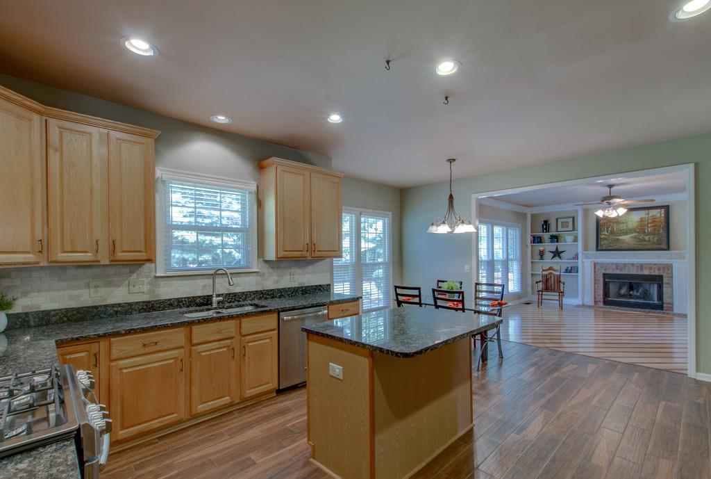 611 Rutherford Lane Franklin, TN 37064 - Photo 9 of 29 Gallery Image 9