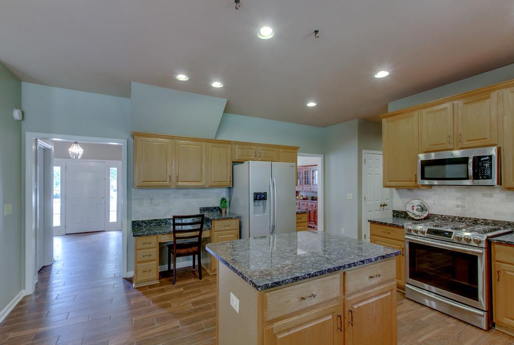 611 Rutherford Lane Franklin, TN 37064 - Photo 10 of 29 Gallery Image 10