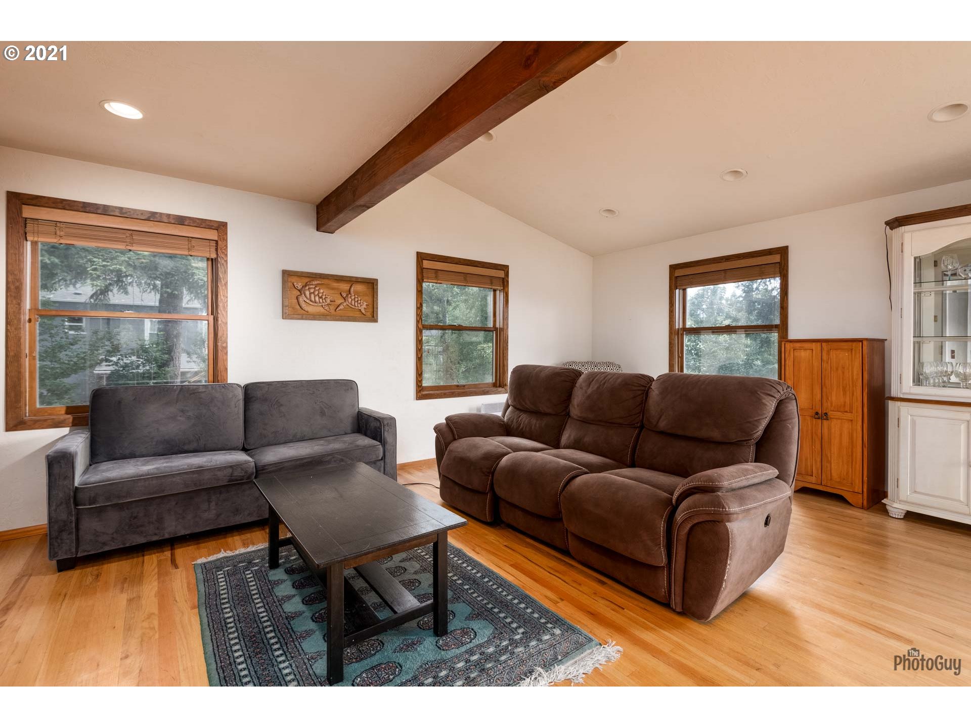 2400 Spring Boulevard Eugene, OR 97403 - Photo 3 of 32 Gallery Image 3