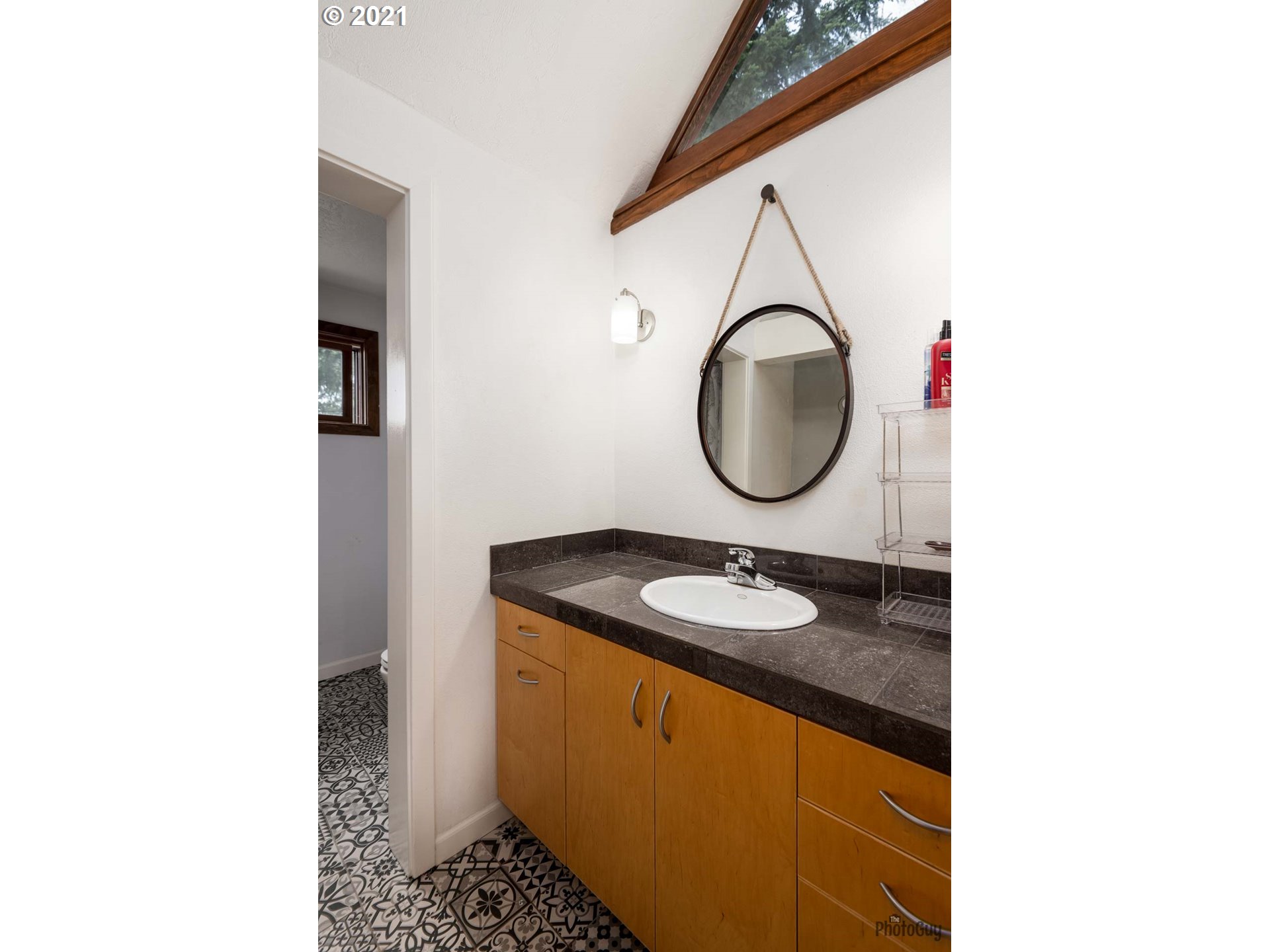 2400 Spring Boulevard Eugene, OR 97403 - Photo 22 of 32 Gallery Image 22