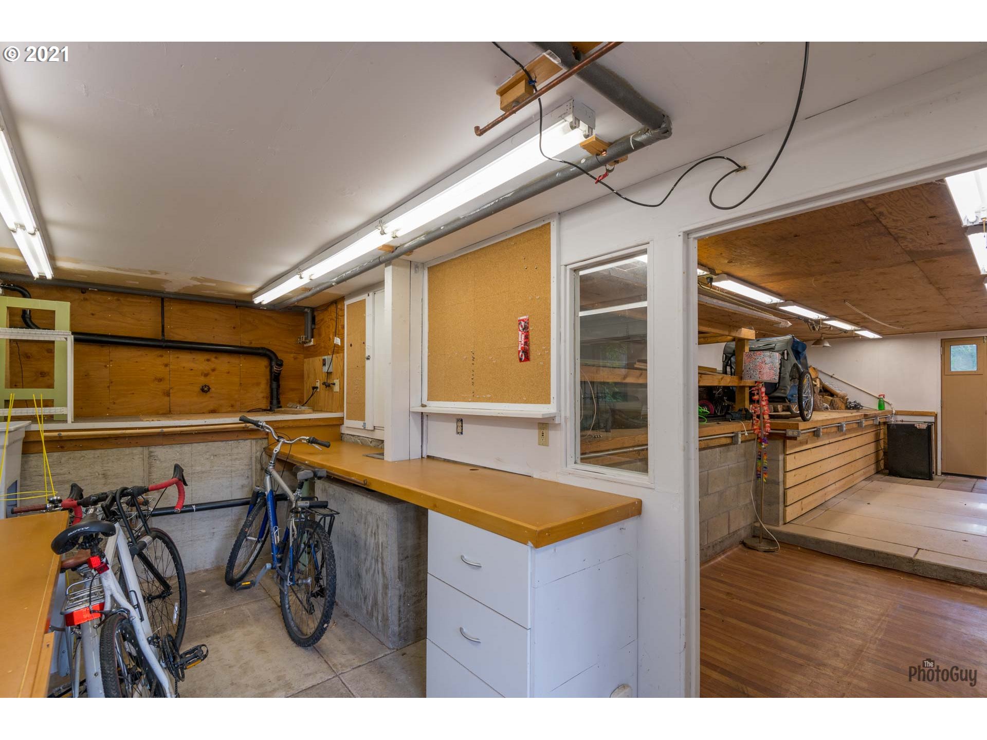 2400 Spring Boulevard Eugene, OR 97403 - Photo 29 of 32 Gallery Image 29