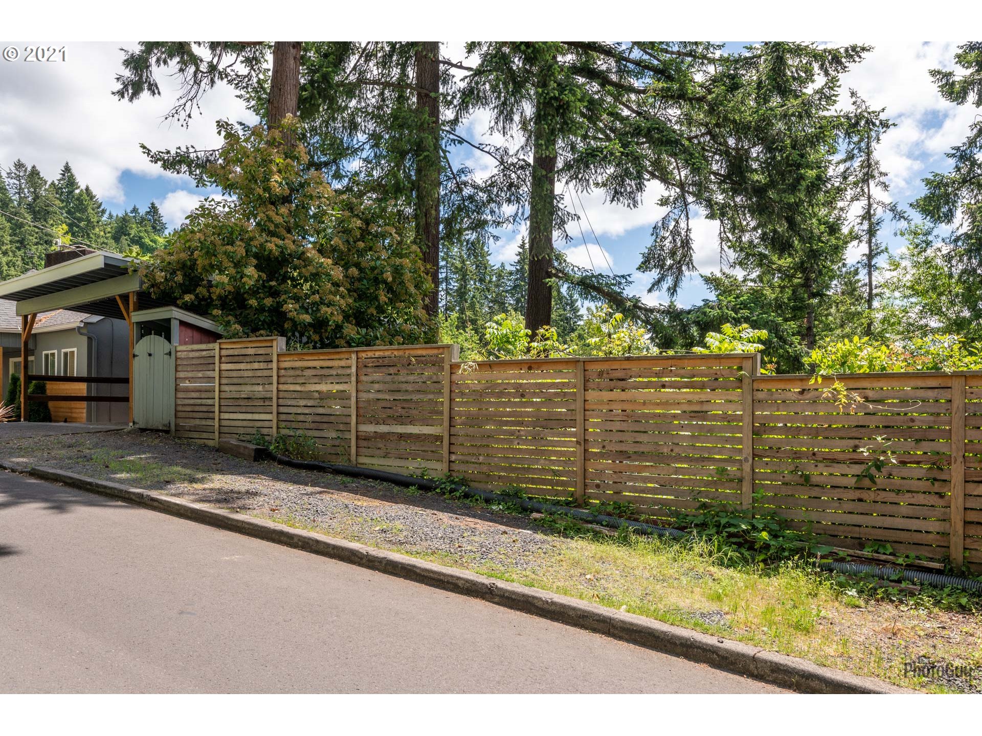 2400 Spring Boulevard Eugene, OR 97403 - Photo 32 of 32 Gallery Image 32