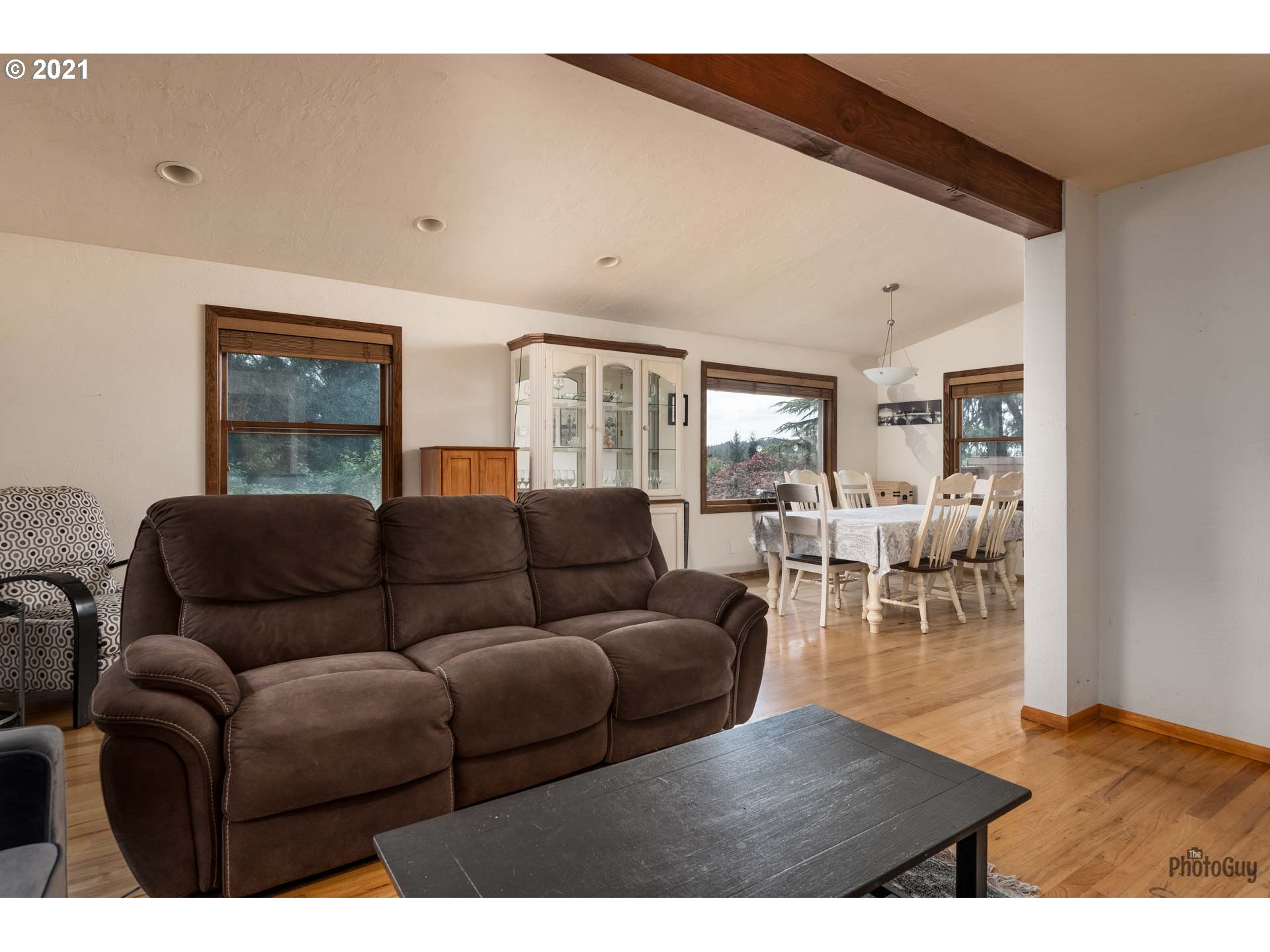 2400 Spring Boulevard Eugene, OR 97403 - Photo 6 of 32 Gallery Image 6