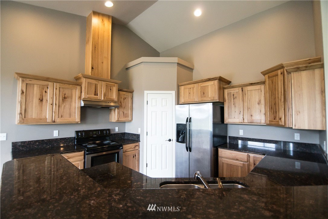 426 Spooner Road Chehalis, WA 98532 - Photo 8 of 24