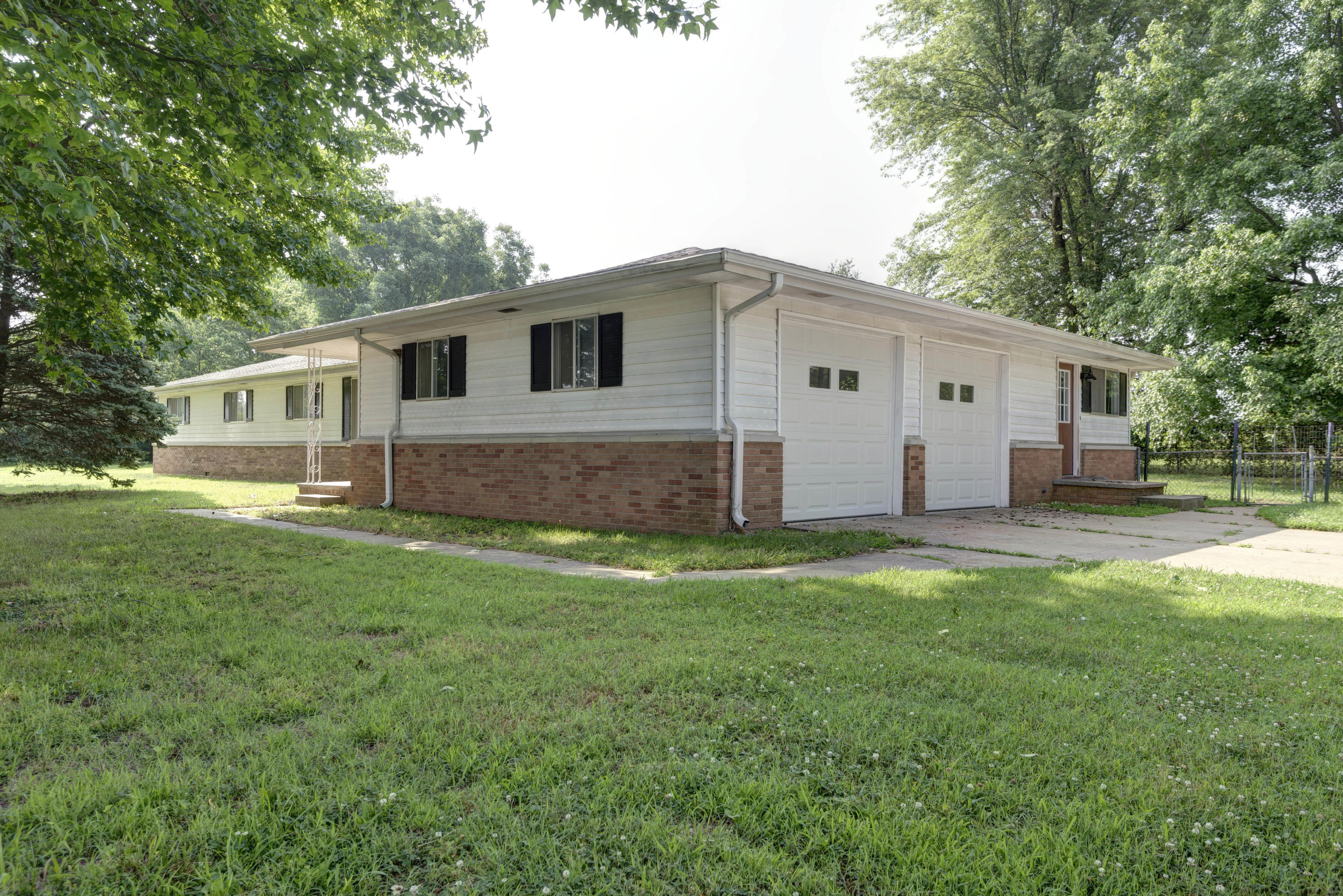 4036 West Weaver Road Brookline, MO 65619 - Photo 1 of 1 Weaver (1)