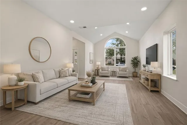 $399,900 | 209 Richland Drive East, Mandeville, LA 70448