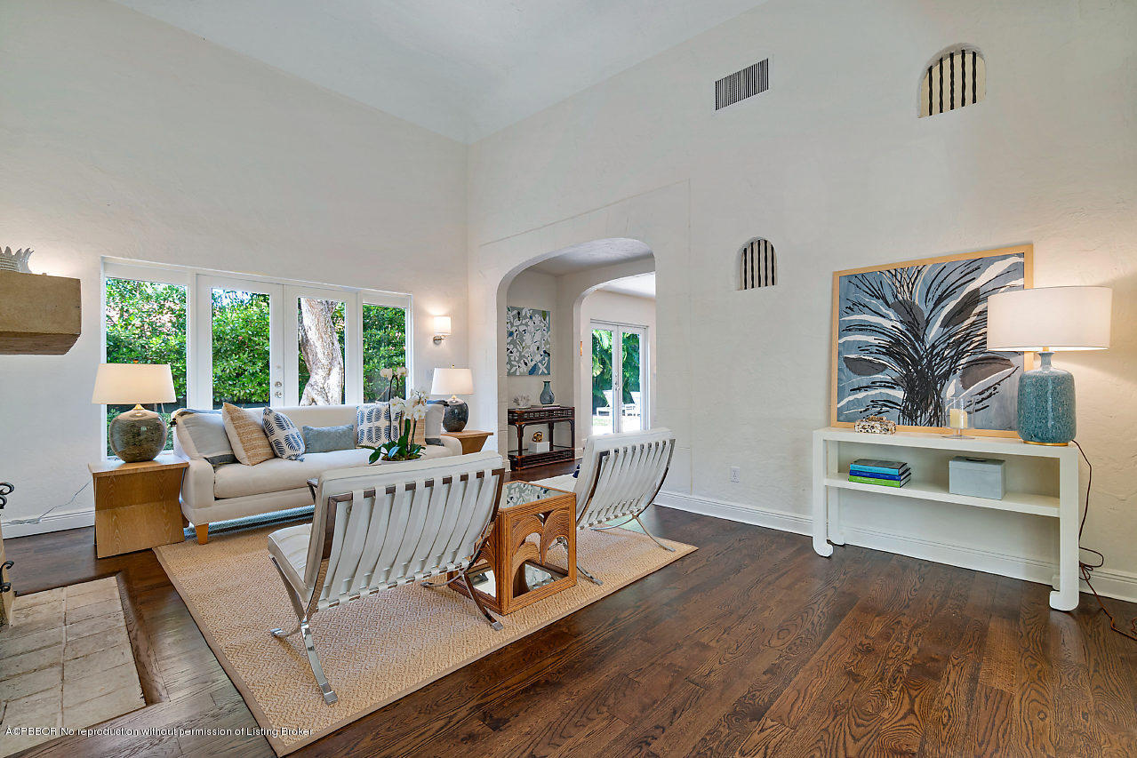 231 Dyer Road West Palm Beach, FL 33405 - Photo 3 of 45 a living room with furniture and wooden floor
