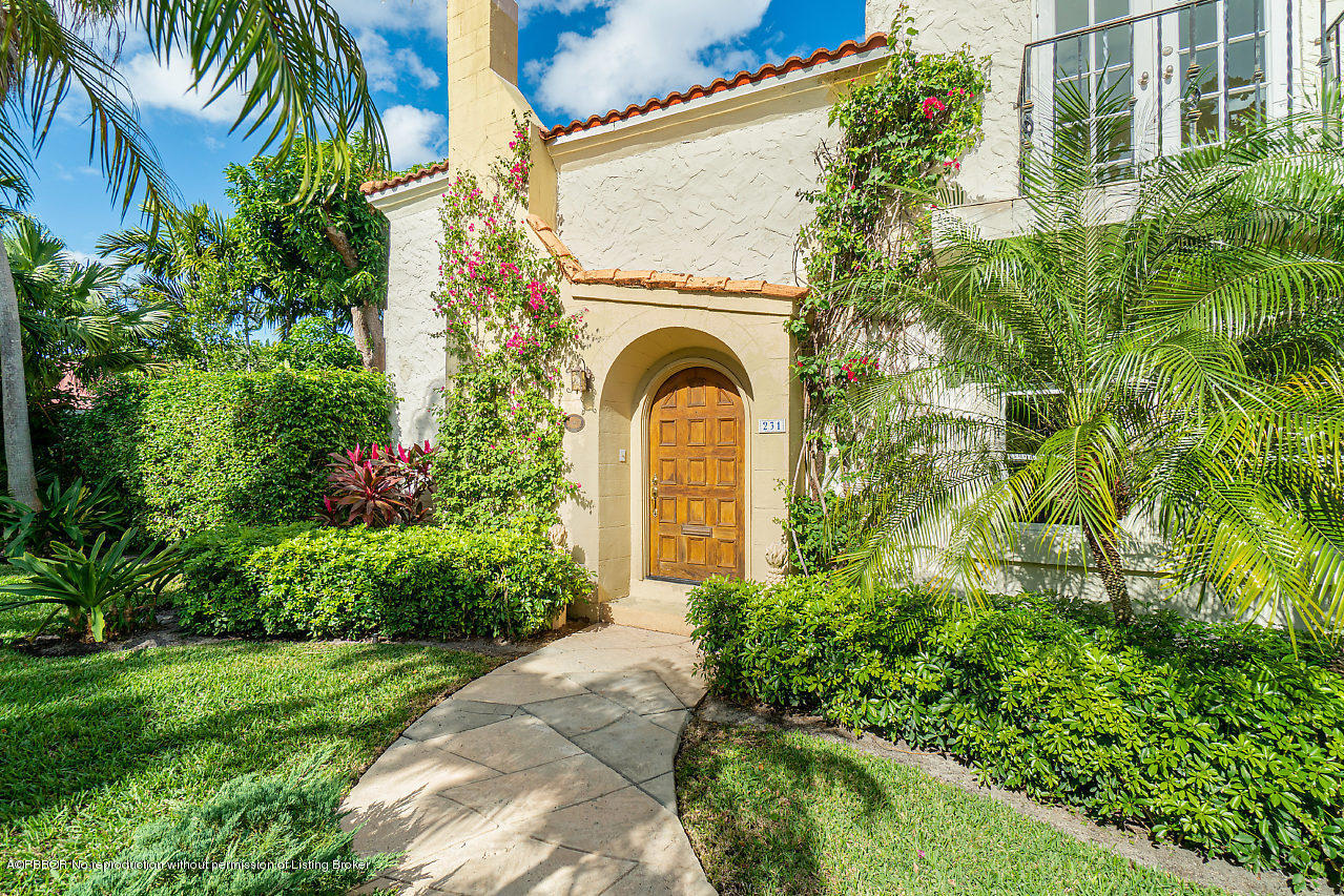 231 Dyer Road West Palm Beach, FL 33405 - Photo 45 of 45 a front view of a house with a garden