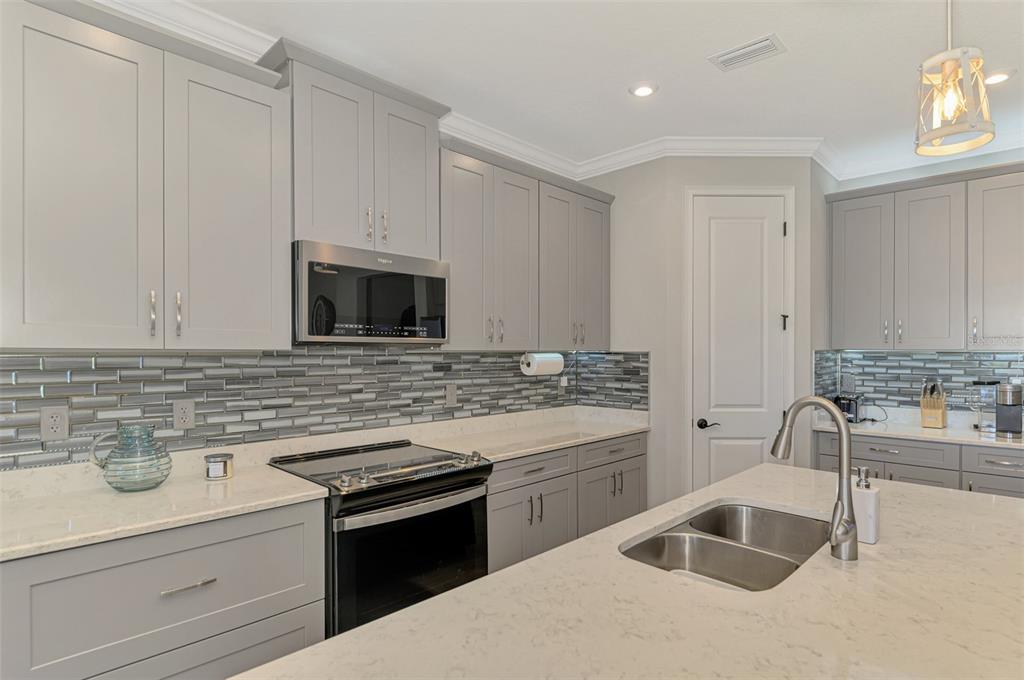 11786 Sistine Lane Venice, FL 34293 - Photo 20 of 91