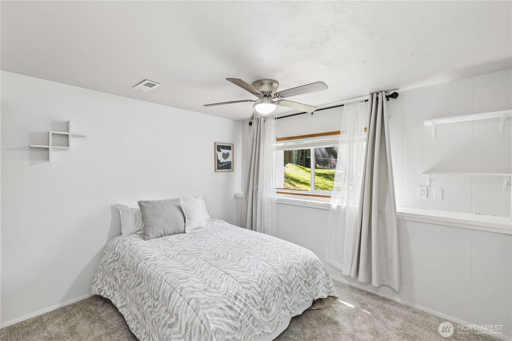 13227 Lake Kathleen Road Southeast Renton, WA 98059 - Photo 19 of 32