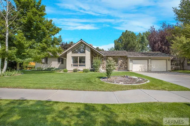 $469,000 | 1955 East 25th Street, Idaho Falls, ID 83404