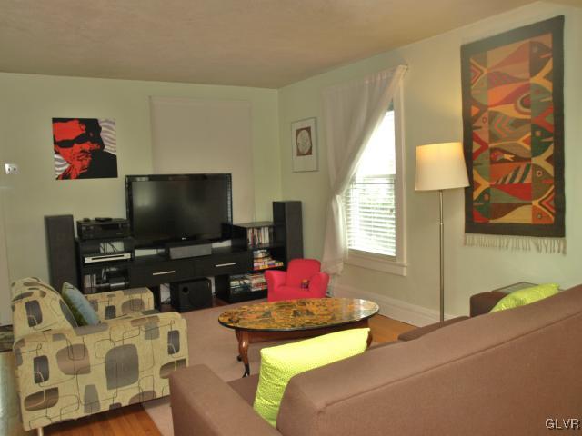 721 Hawthorne Road Bethlehem, PA 18018 - Photo 8 of 20 Gallery Image 8