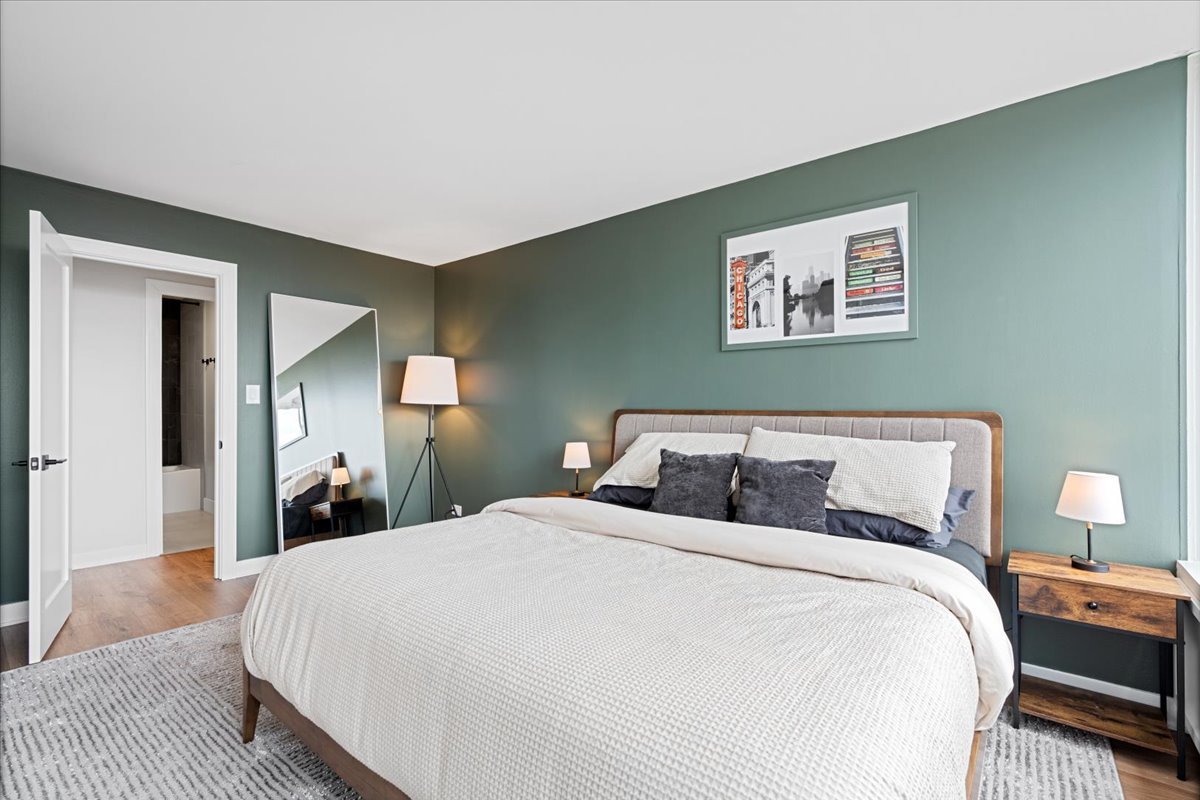 3930 North Pine Grove Avenue, Unit 809 Chicago, IL 60613 - Photo 15 of 35