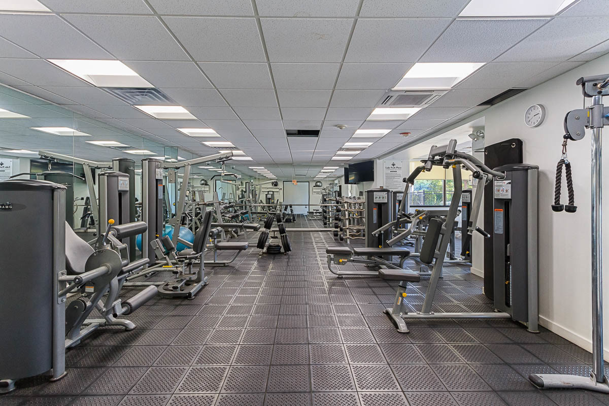 3930 North Pine Grove Avenue, Unit 809 Chicago, IL 60613 - Photo 26 of 35