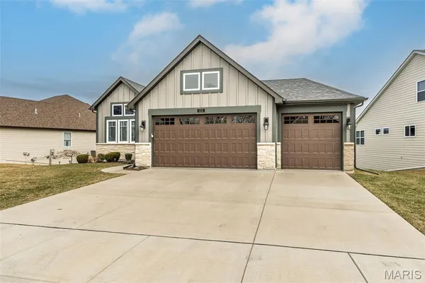 $665,000 | 123 Royal Inverness Parkway, O'Fallon, MO 63368