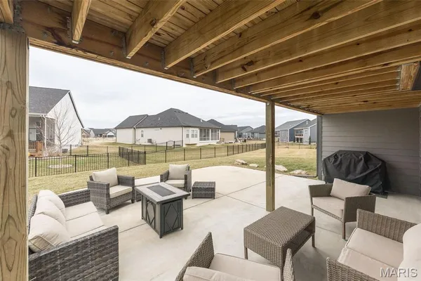 $665,000 | 123 Royal Inverness Parkway, O'Fallon, MO 63368