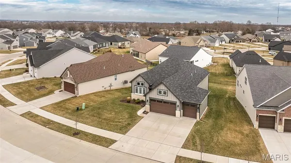 $665,000 | 123 Royal Inverness Parkway, O'Fallon, MO 63368