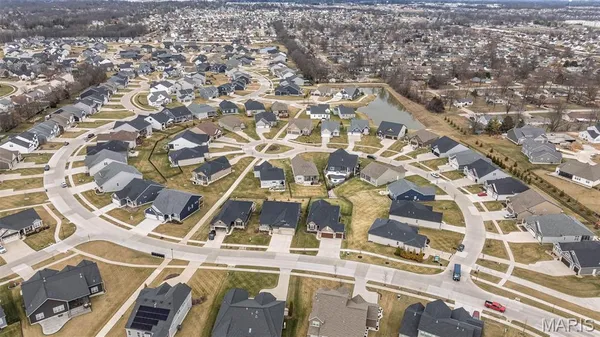 $665,000 | 123 Royal Inverness Parkway, O'Fallon, MO 63368