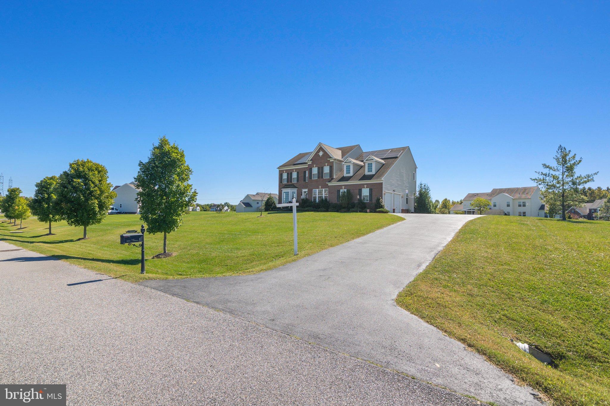 12903 Isaac Duckett Road Bowie, MD 20721 - Photo 4 of 97 Gallery Image 4