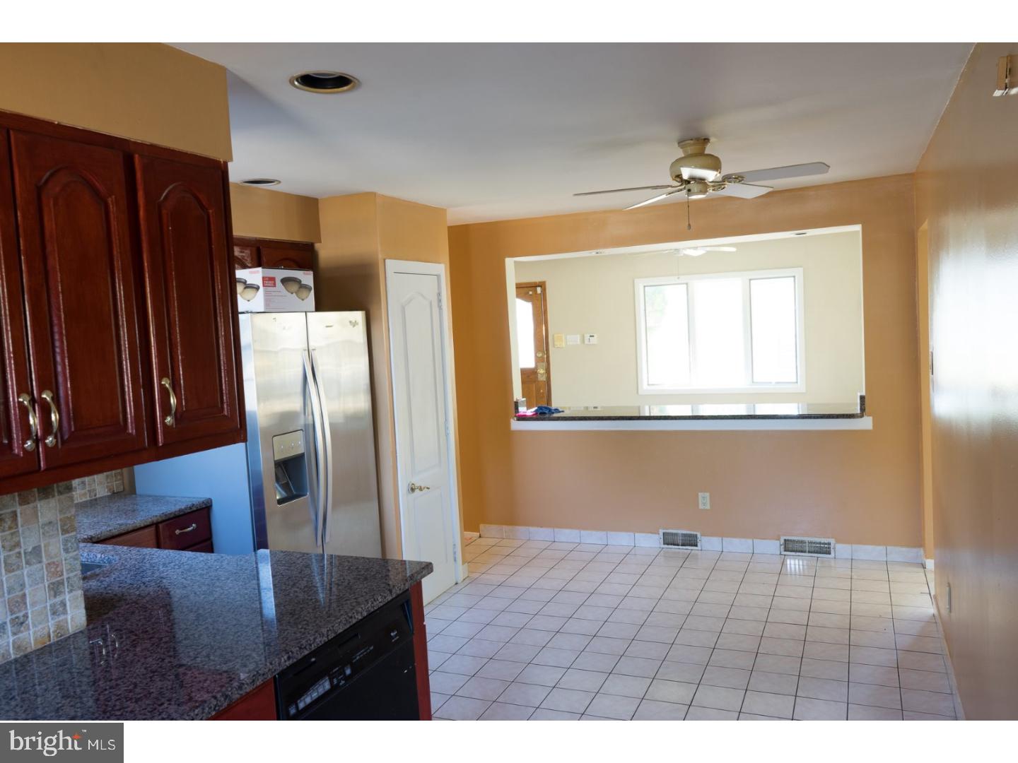 442 East Mill Road Maple Shade, NJ 08052 - Photo 12 of 25