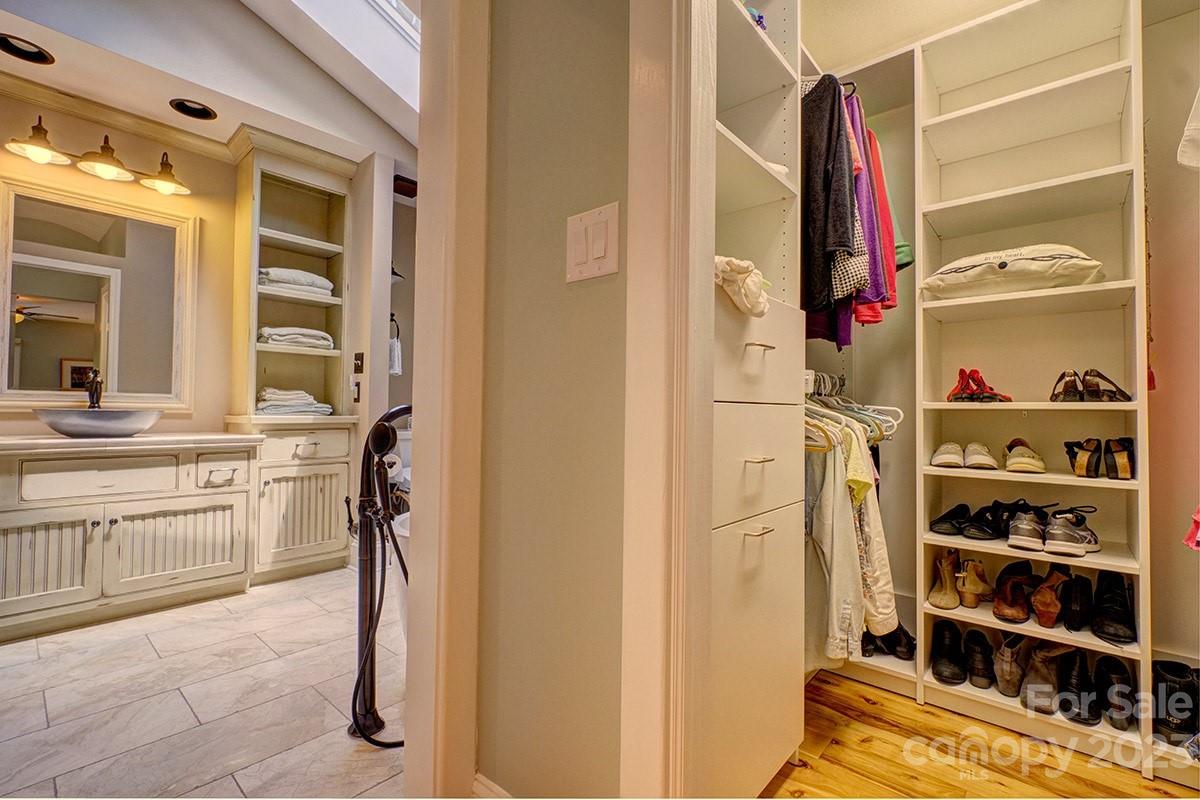 9 Sunrise Point Road Lake Wylie, SC 29710 - Photo 20 of 48 Gallery Image 20
