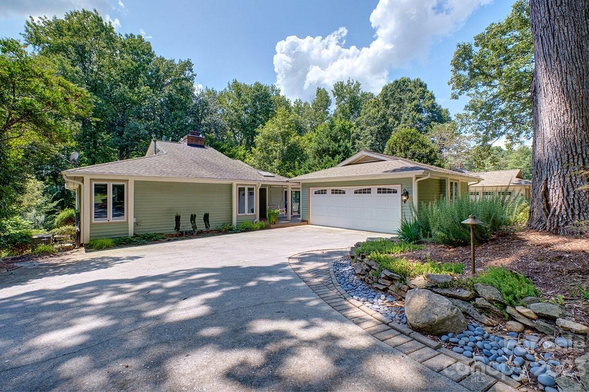 9 Sunrise Point Road Lake Wylie, SC 29710 - Photo 45 of 48 Gallery Image 45
