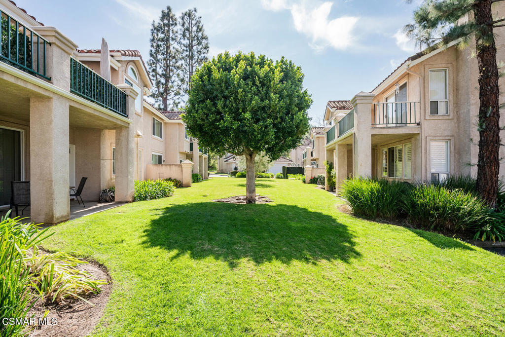 271 Fieldstone Way, Unit A Simi Valley, CA 93065 - Photo 21 of 22