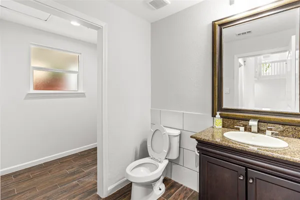 $2,400 | 3718 Storm Creek Drive, Houston, TX 77088