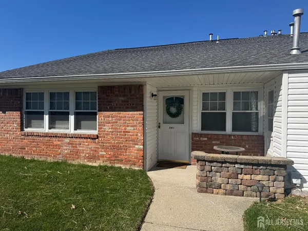 $249,500 | 1 Connecticut Court, Matawan, NJ 07747