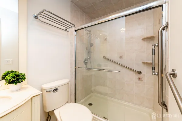 $249,500 | 1 Connecticut Court, Matawan, NJ 07747