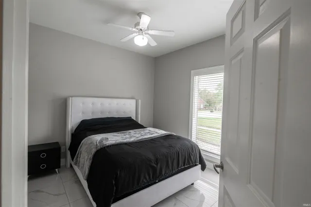 $549,900 | 7233 Stonebridge Road, Newburgh, IN 47630