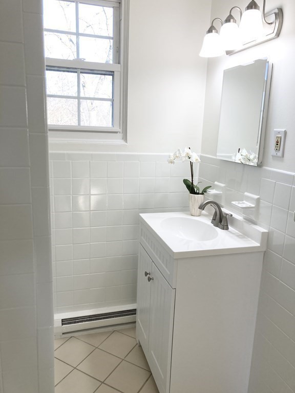 54 Burnap Road, Unit 6 Holliston, MA 01746 - Photo 7 of 13 Gallery Image 7