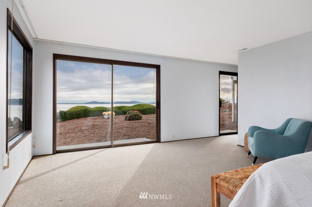 3082 Mount Baker Circle Oak Harbor, WA 98277 - Photo 26 of 40 a view of a livingroom with furniture and porch