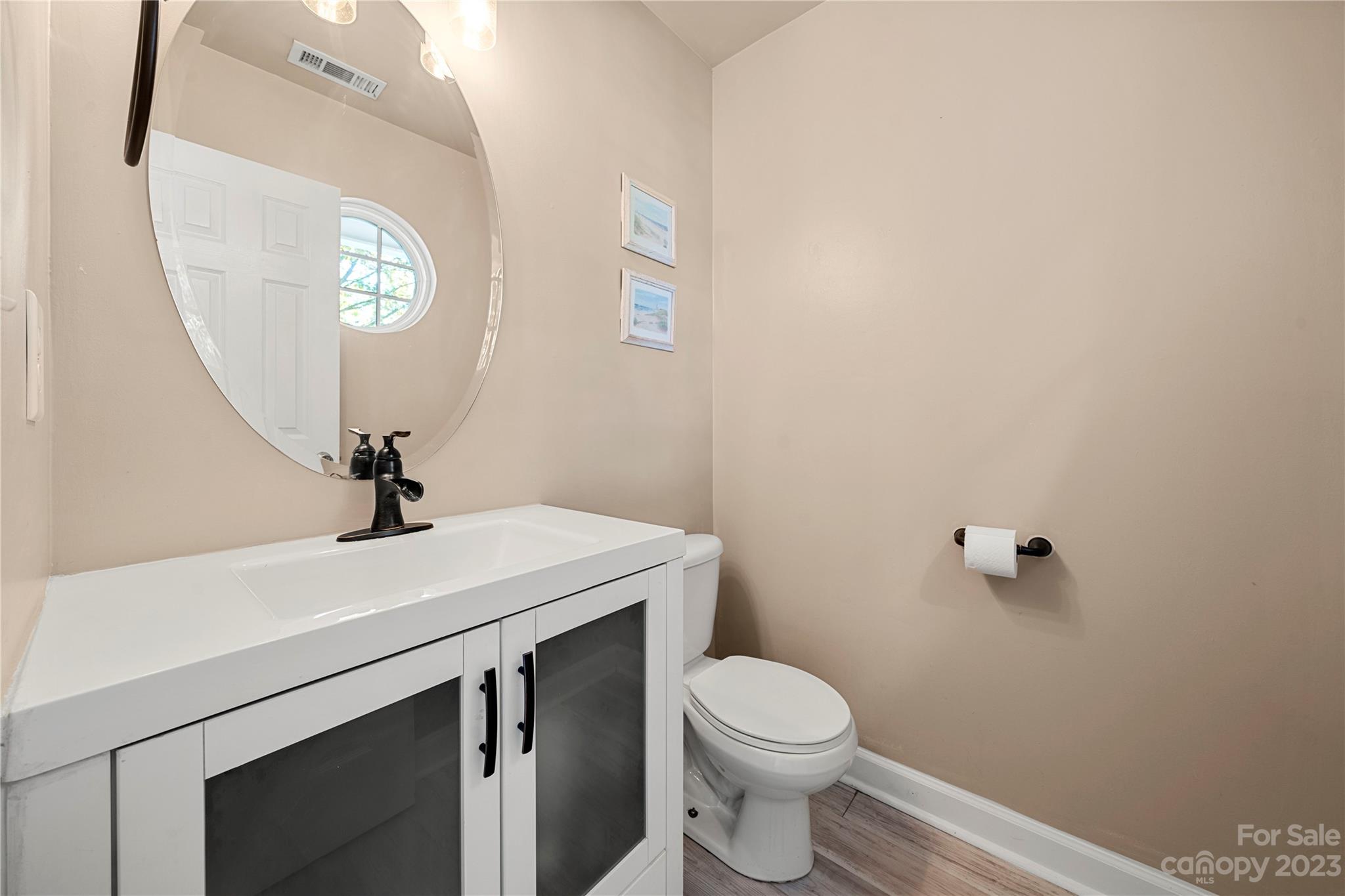 1612 Flagsworth Road Clover, SC 29710 - Photo 15 of 27 Gallery Image 15