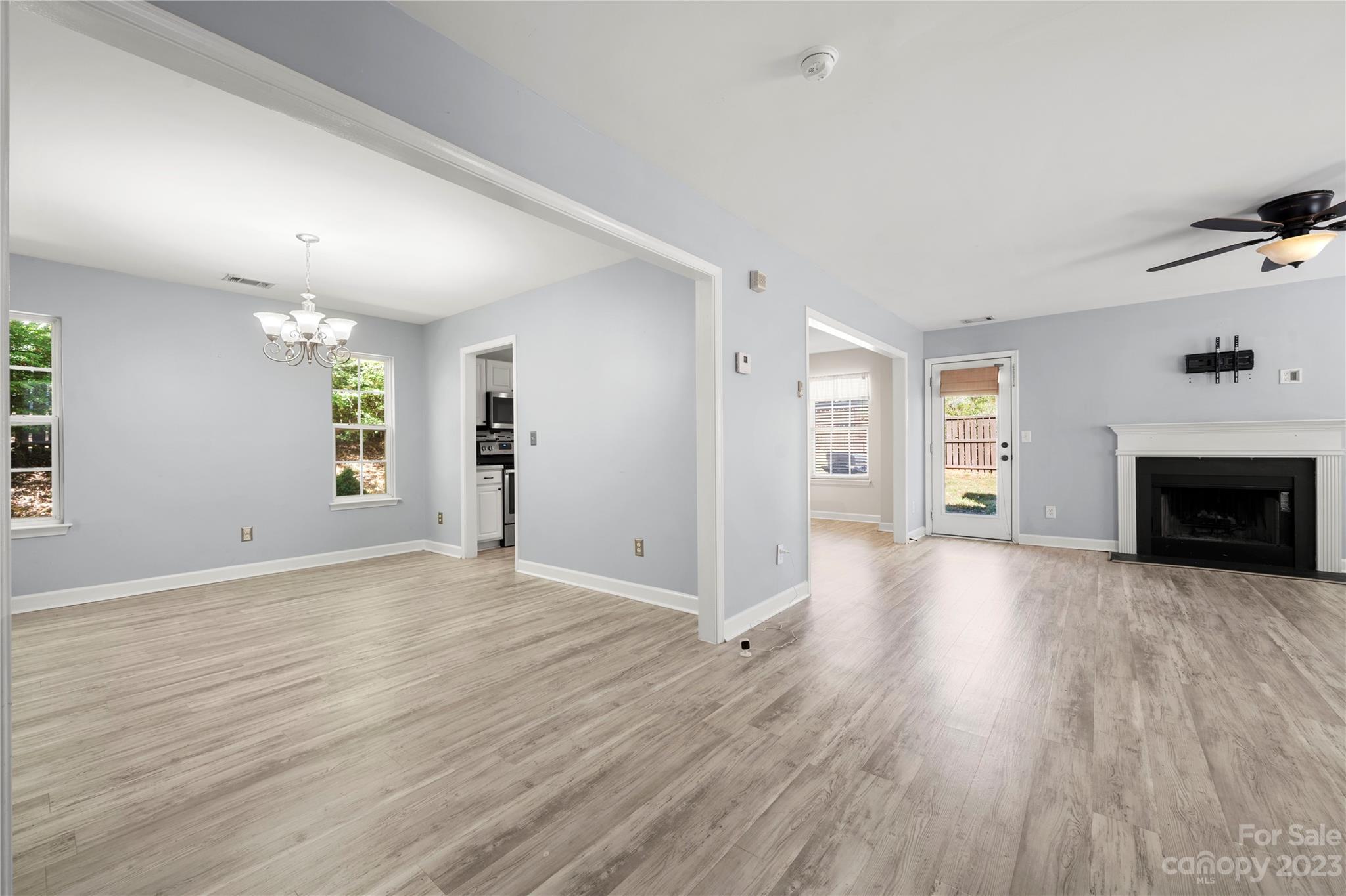 1612 Flagsworth Road Clover, SC 29710 - Photo 6 of 27 Gallery Image 6
