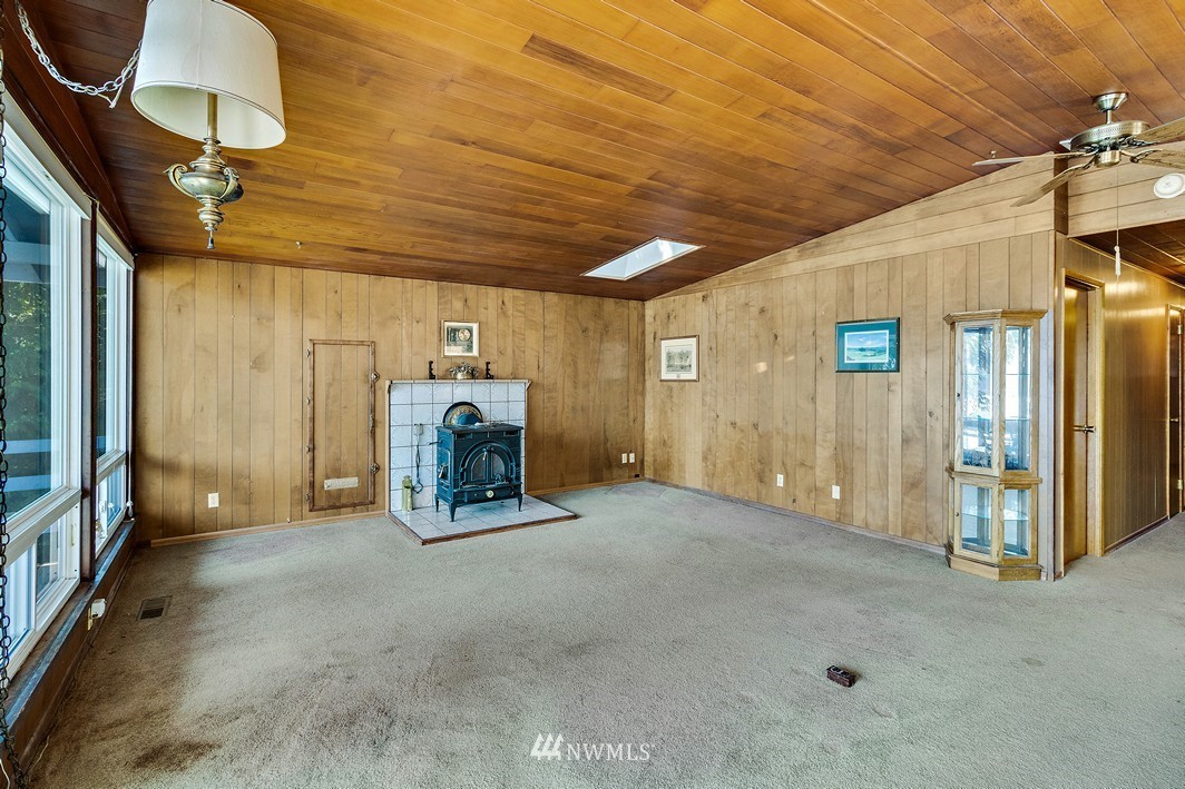 1923 Summit Lake Road Northwest Olympia, WA 98502 - Photo 6 of 24 Gallery Image 6