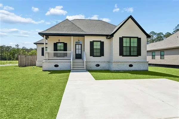 $1,850 | 60399 Vermillion Drive, Lacombe, LA 70445