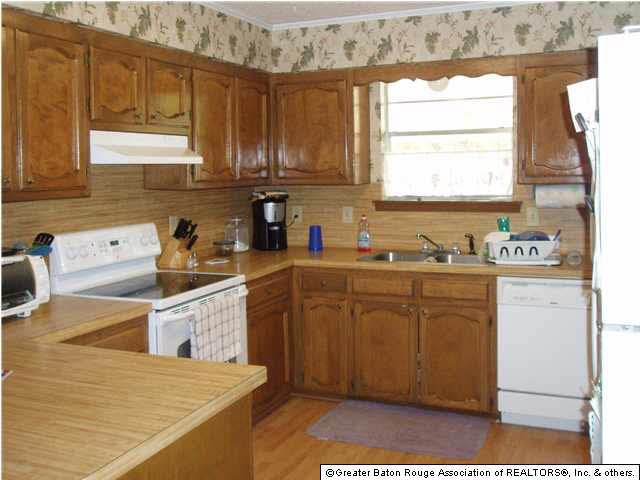 16607 Ellis Avenue Baton Rouge, LA 70816 - Photo 3 of 10 Gallery Image 3