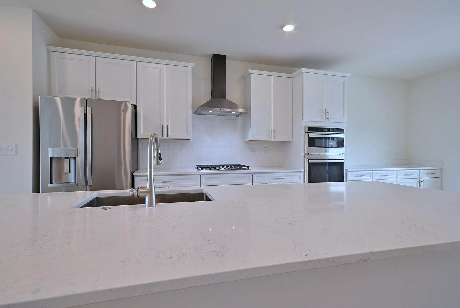 2922 Reflection Drive Naperville, IL 60564 - Photo 12 of 47
