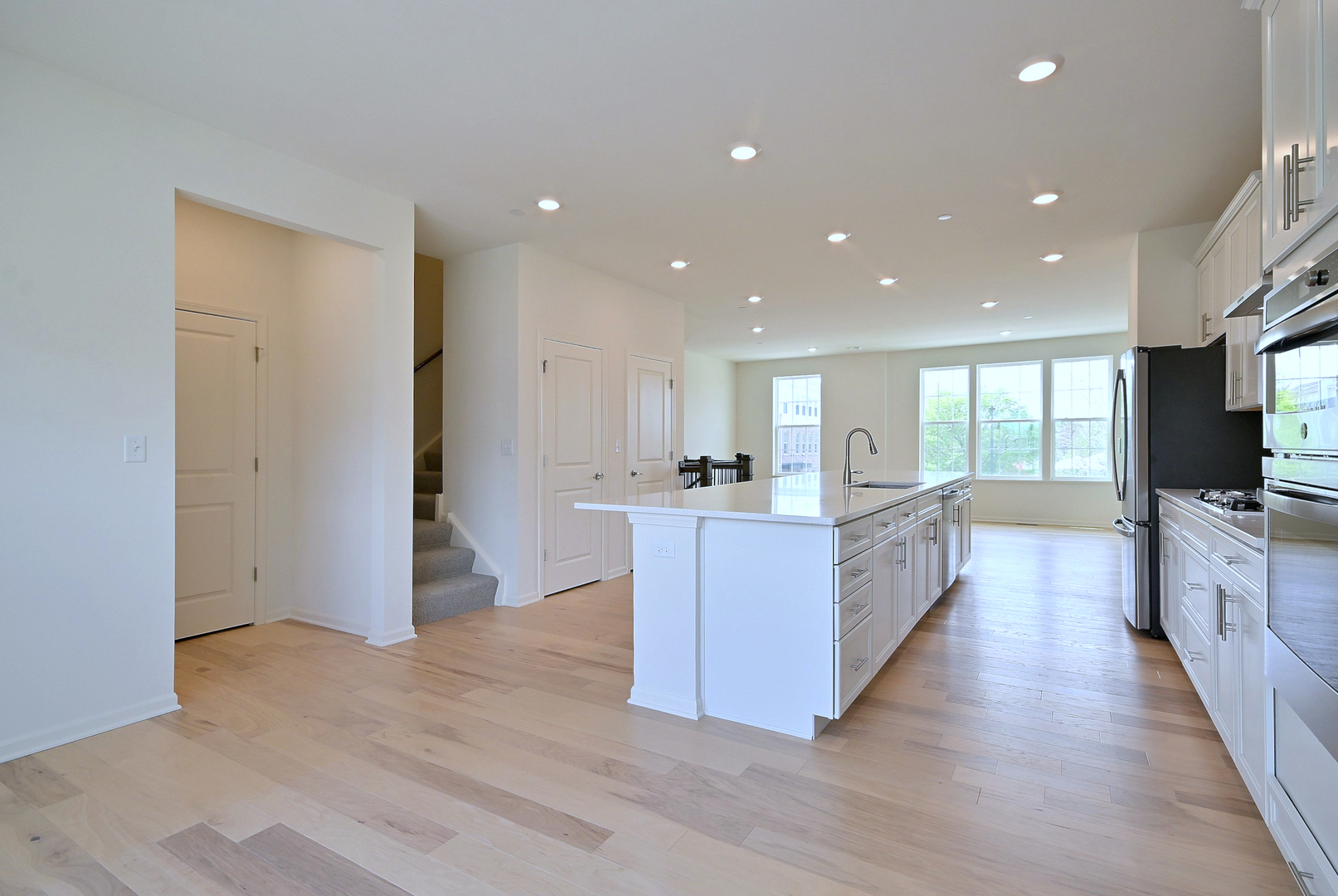 2922 Reflection Drive Naperville, IL 60564 - Photo 14 of 47