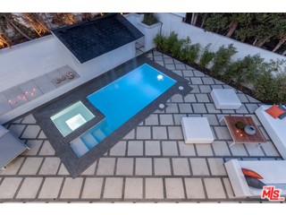 12263 Renfrew Road Los Angeles, CA 90049 - Photo 38 of 42