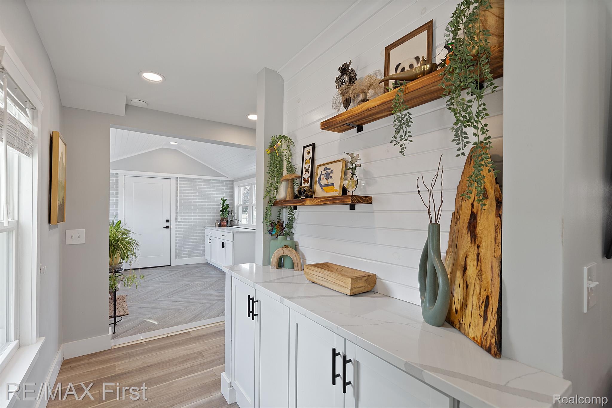 2931 South Rochester Road Royal Oak, MI 48073 - Photo 7 of 24 Gallery Image 7