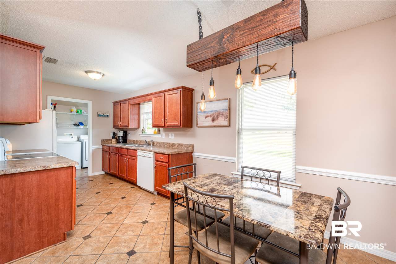 15582 Bramblewood Court Foley, AL 36535 - Photo 5 of 23