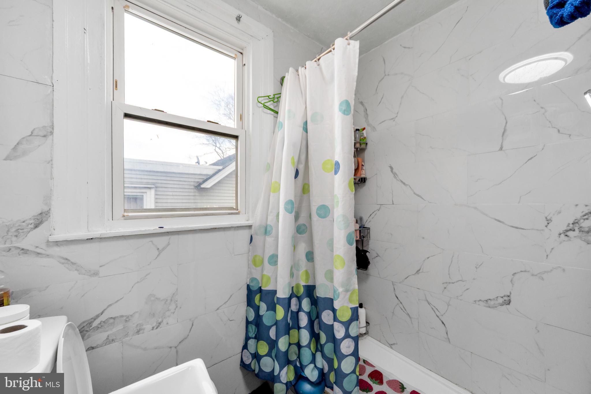 7517 Parkview Road Upper Darby, PA 19082 - Photo 16 of 33 a bathroom with a shower