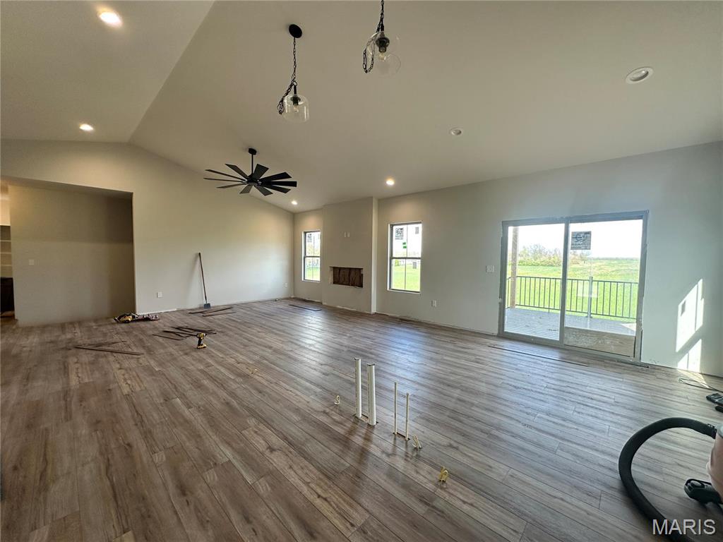 624 Glendale Drive Troy, IL 62294 - Photo 2 of 7