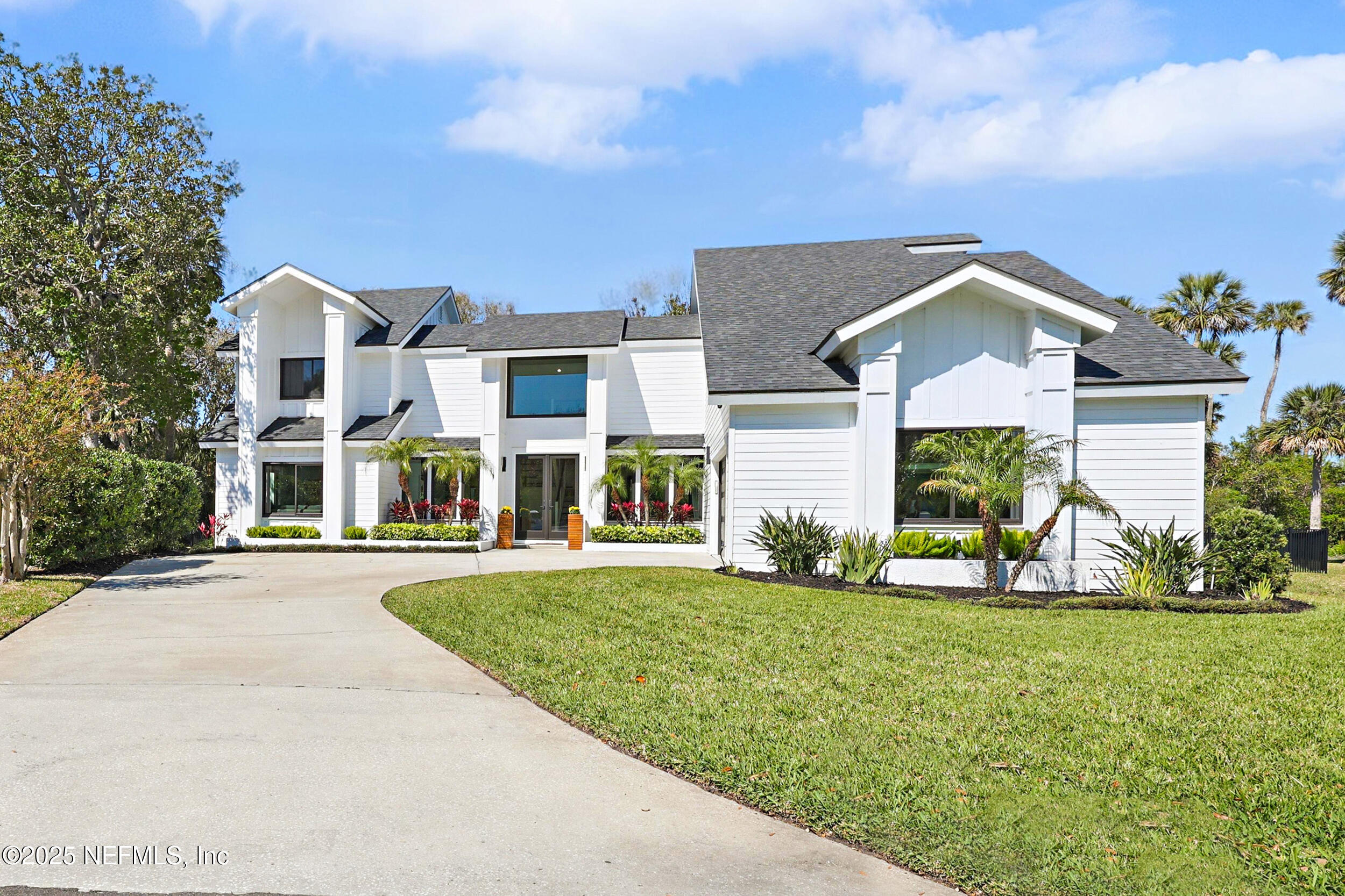 1_the real estateographers_001_v1