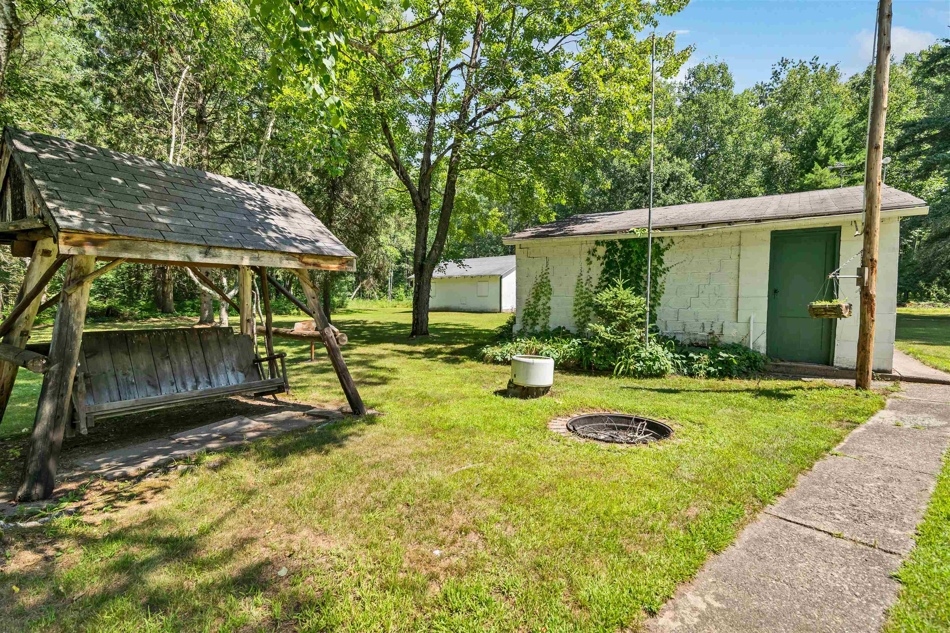 W12818 Ranch Road Crivitz, WI 54114 - Photo 8 of 49 Gallery Image 8