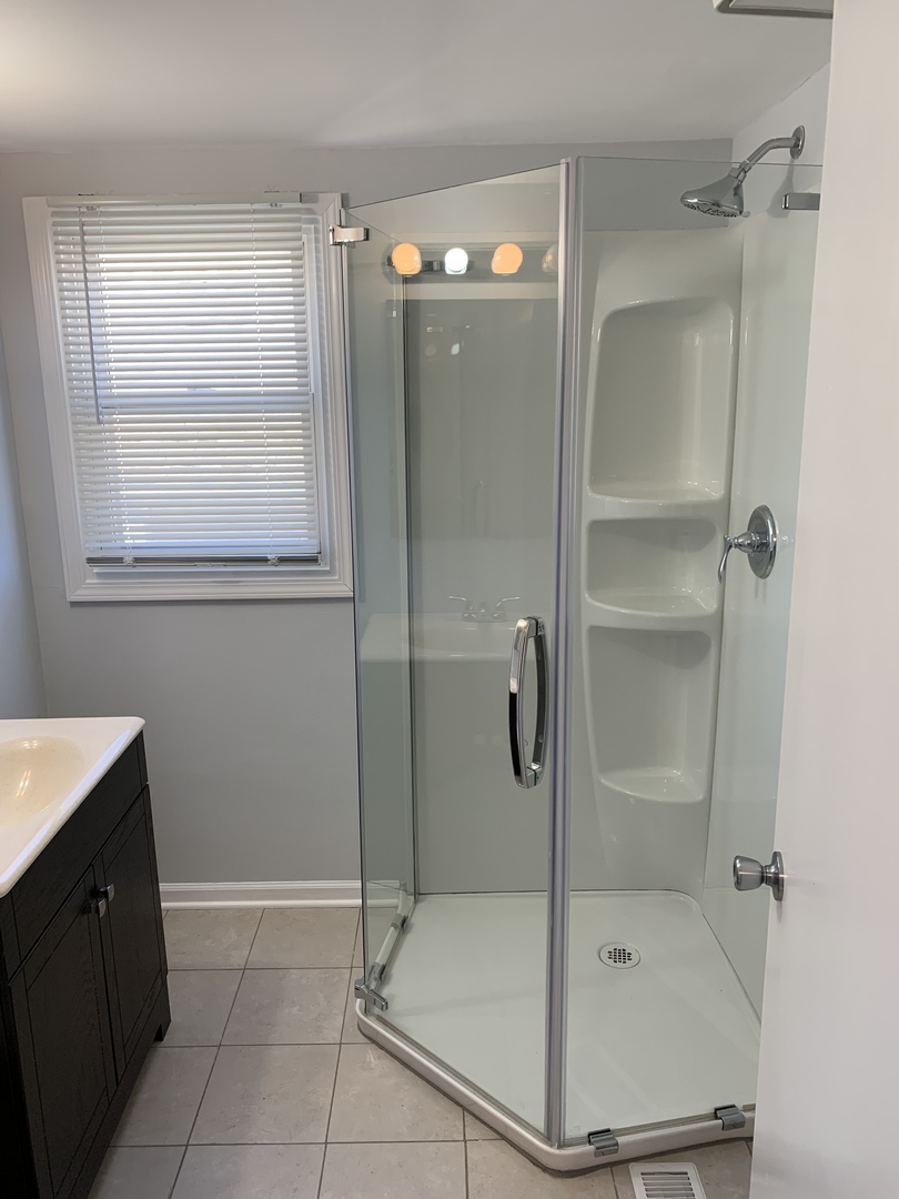 2251 Keystone Avenue North Riverside, IL 60546 - Photo 19 of 27
